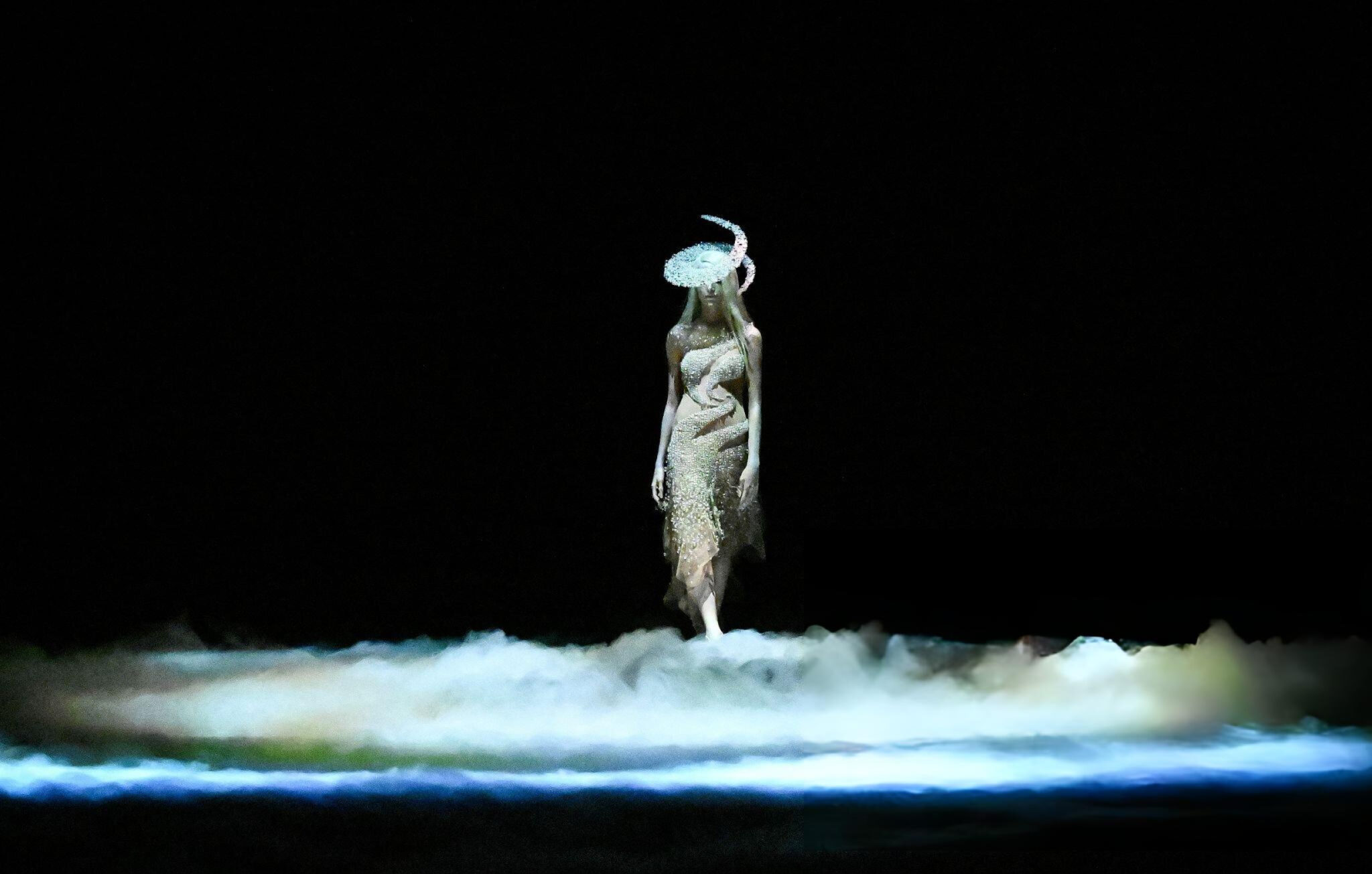 Iris van Herpen Haute Couture Fall/Winter 2026/2027 runway show at Paris Fashion Week